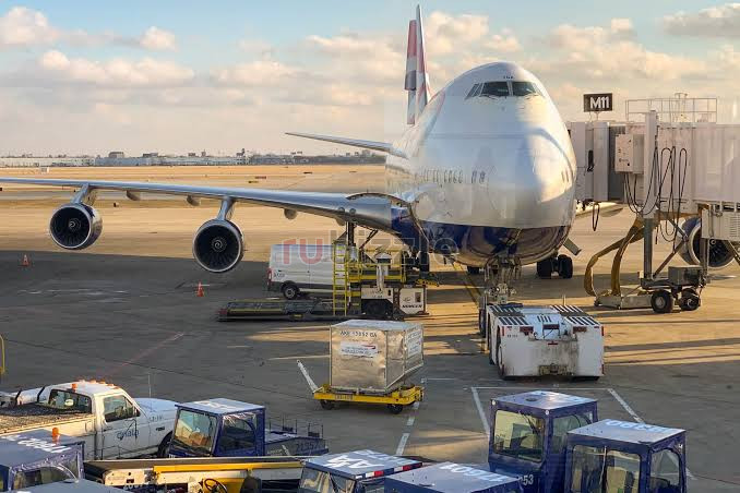 Air Freight Services in Dubai | Figure Shipping
