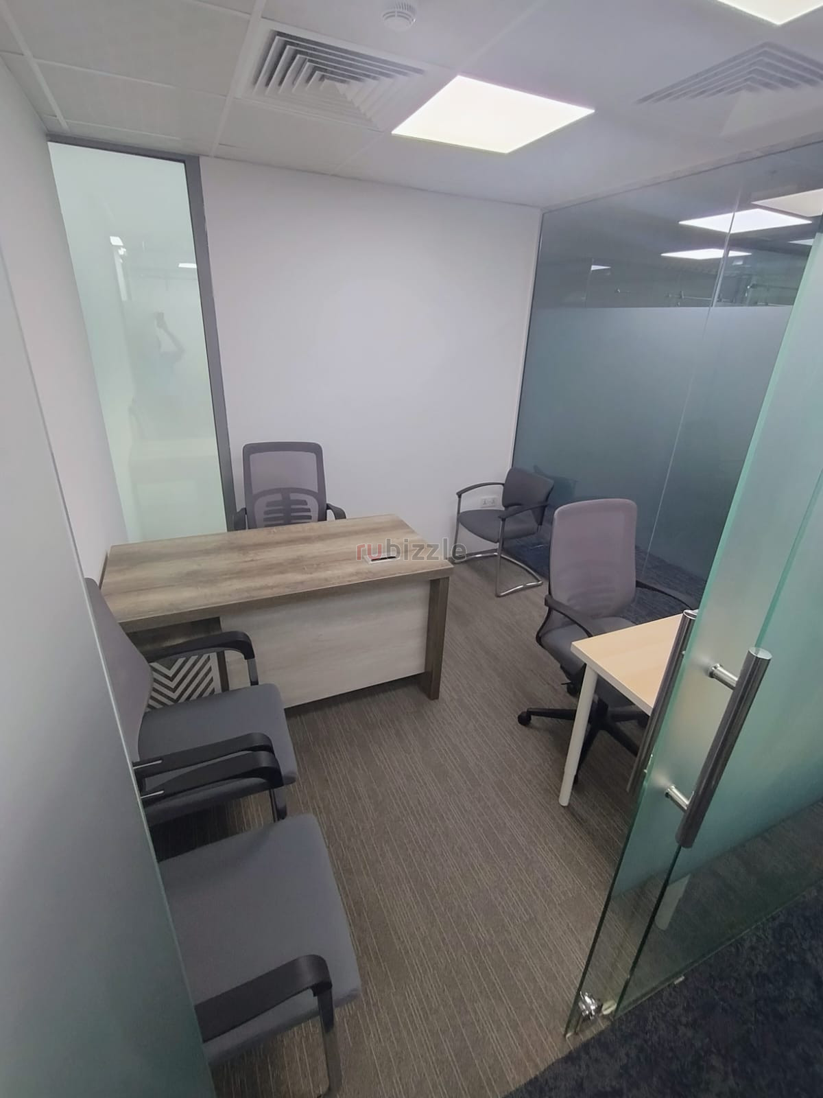 110 sqft office space available for rent in Deira,Dubai