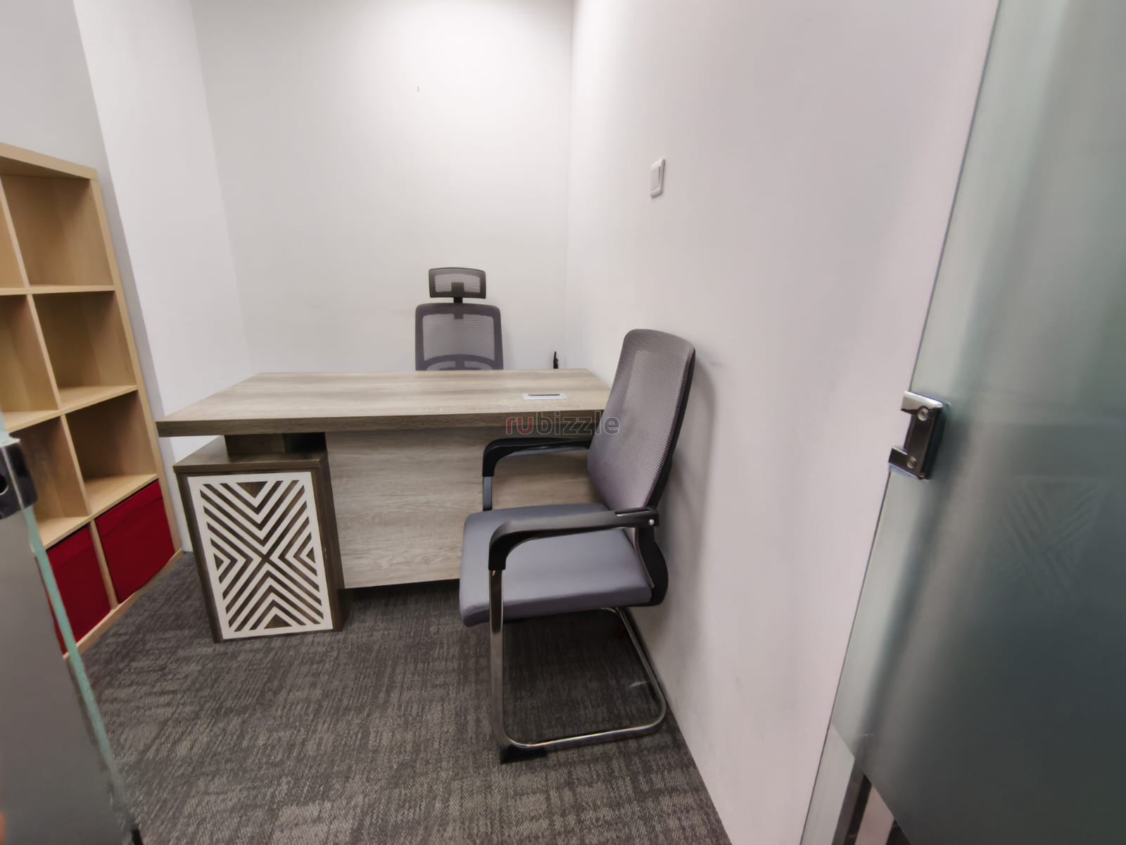 100 SQFT OFFICE SPACE AVAILABLE FOR RENT IN DUBAI